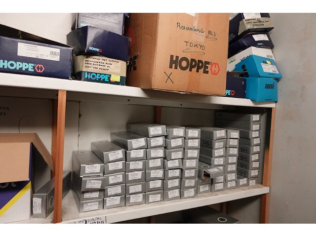 Volledige inhoud berging - afbeelding 18 van  34