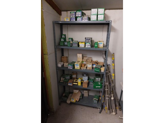 Volledige inhoud berging - afbeelding 24 van  34