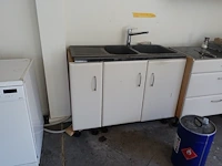Volledige inhoud bureau ruimte - afbeelding 10 van  12