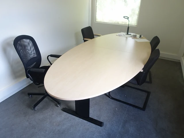 Volledige inhoud bureau ruimte - afbeelding 2 van  3