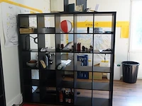 Volledige inhoud bureau ruimte - afbeelding 12 van  18