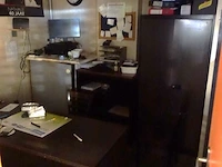 Volledige inhoud bureau - afbeelding 1 van  3