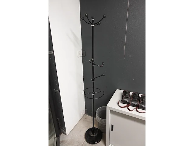 Volledige inhoud bureau - afbeelding 4 van  20