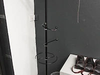 Volledige inhoud bureau - afbeelding 4 van  20