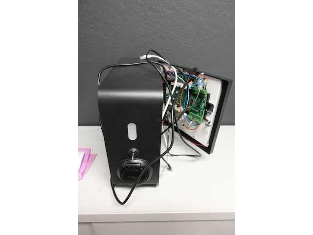 Volledige inhoud bureau - afbeelding 7 van  20