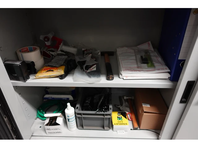 Volledige inhoud bureau - afbeelding 8 van  20