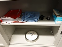 Volledige inhoud bureau - afbeelding 10 van  20