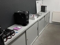 Volledige inhoud bureau - afbeelding 12 van  20