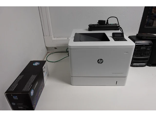 Volledige inhoud bureau - afbeelding 14 van  20