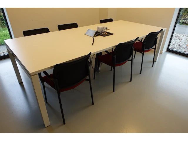 Volledige inhoud bureau - afbeelding 1 van  4