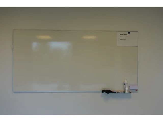 Volledige inhoud bureau - afbeelding 3 van  3