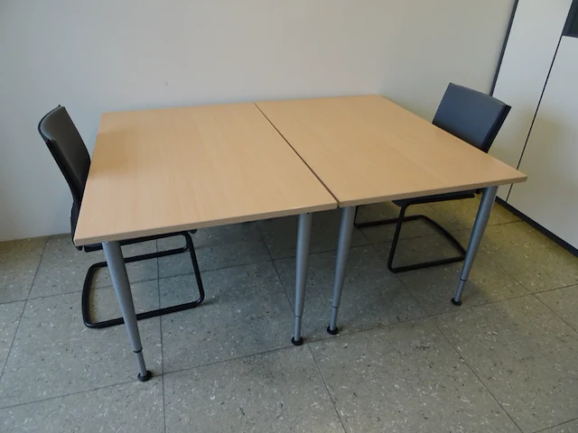 Volledige inhoud bureauruimte - afbeelding 1 van  6
