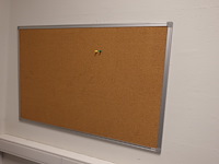 Volledige inhoud bureauruimte - afbeelding 7 van  17