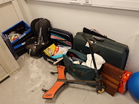 Volledige inhoud bureauruimte - afbeelding 9 van  17