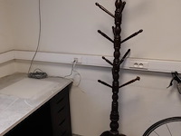 Volledige inhoud bureauruimte - afbeelding 10 van  16