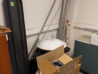 Volledige inhoud bureauruimte - afbeelding 13 van  16