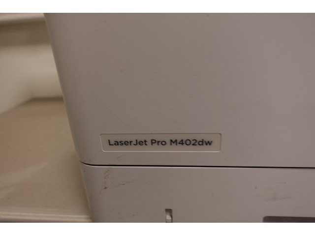 Volledige inhoud bureauruimte - afbeelding 16 van  16