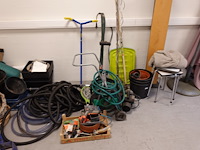 Volledige inhoud bureauruimte - afbeelding 3 van  14