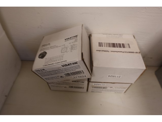 Volledige inhoud bureauruimte - afbeelding 11 van  13