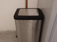 Volledige inhoud bureauruimte - afbeelding 13 van  13