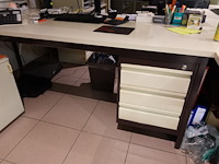 Volledige inhoud bureaus - afbeelding 2 van  28