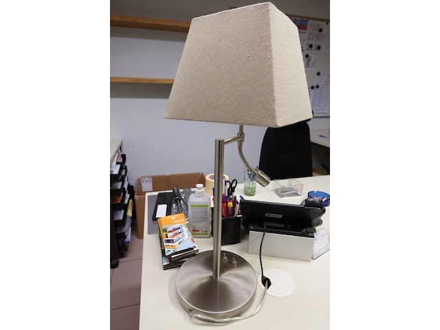 Volledige inhoud bureaus - afbeelding 6 van  28