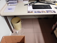 Volledige inhoud bureaus - afbeelding 9 van  28