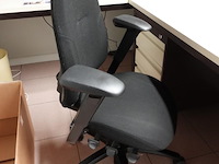 Volledige inhoud bureaus - afbeelding 10 van  28