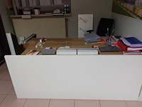 Volledige inhoud bureaus - afbeelding 13 van  28