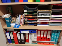 Volledige inhoud bureaus - afbeelding 18 van  28