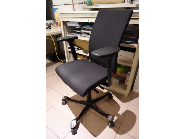 Volledige inhoud bureaus - afbeelding 12 van  28