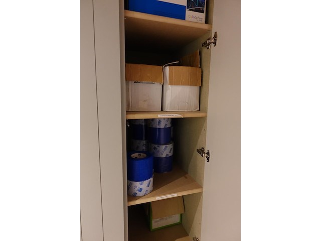 Volledige inhoud diverse ruimtes - afbeelding 6 van  21