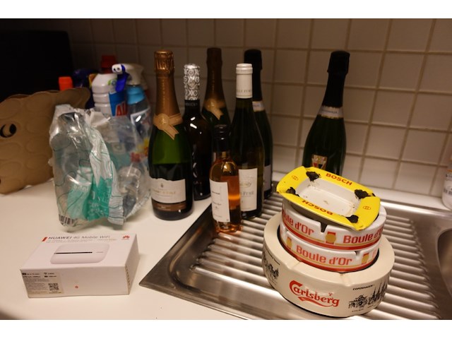 Volledige inhoud diverse ruimtes - afbeelding 1 van  21