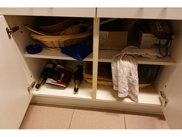 Volledige inhoud diverse ruimtes - afbeelding 16 van  21