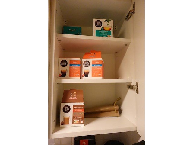 Volledige inhoud diverse ruimtes - afbeelding 20 van  21