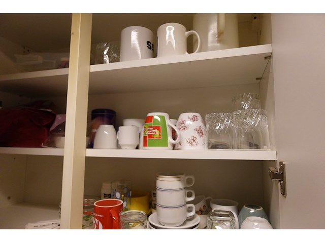 Volledige inhoud diverse ruimtes - afbeelding 21 van  21