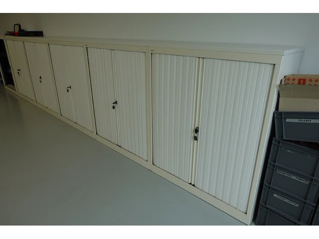 Volledige inhoud dossierkasten - afbeelding 2 van  8