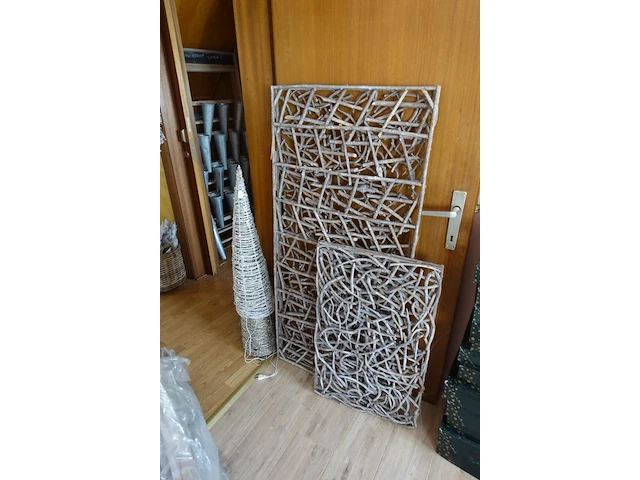 Volledige inhoud kamer - afbeelding 6 van  14