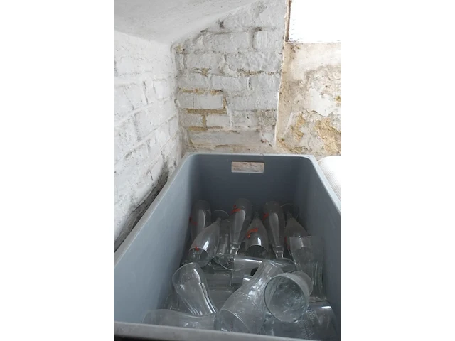 Volledige inhoud kamer - afbeelding 13 van  23