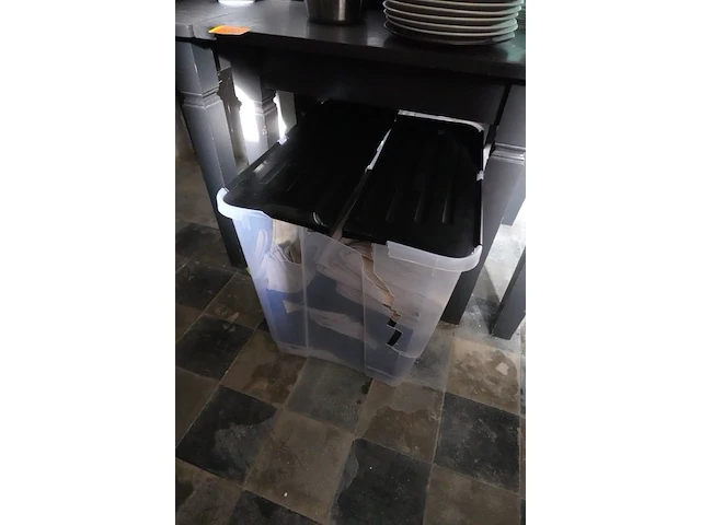 Volledige inhoud kamer - afbeelding 15 van  23