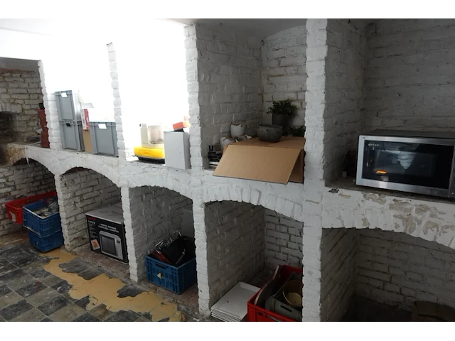 Volledige inhoud kamer - afbeelding 16 van  23