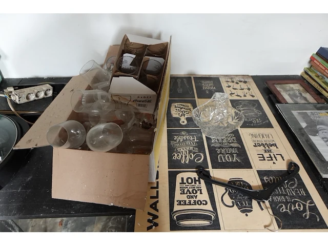 Volledige inhoud kamer - afbeelding 18 van  23