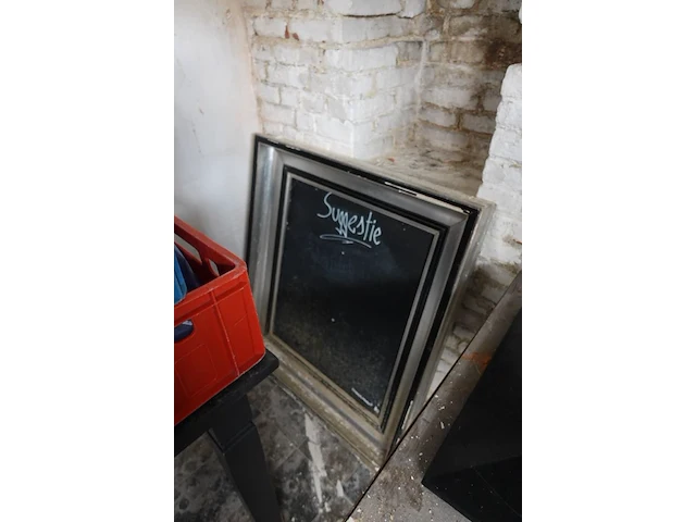 Volledige inhoud kamer - afbeelding 21 van  23