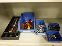 Volledige inhoud kast - afbeelding 2 van  6