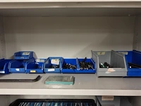 Volledige inhoud kast - afbeelding 6 van  6