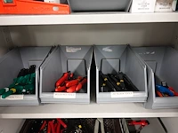 Volledige inhoud kast - afbeelding 4 van  6