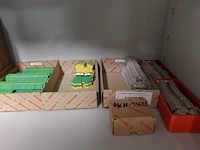 Volledige inhoud kast - afbeelding 4 van  9