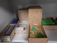 Volledige inhoud kast - afbeelding 5 van  9