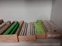 Volledige inhoud kast - afbeelding 7 van  9