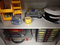 Volledige inhoud kast - afbeelding 8 van  12